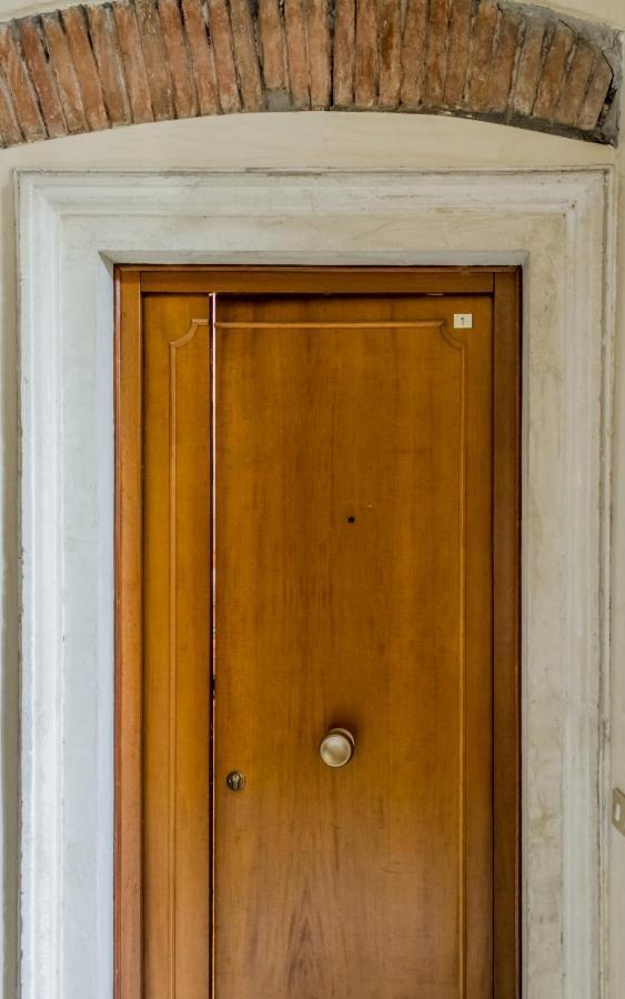 Suite Porta Borsari Verona Luaran gambar